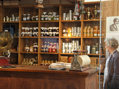 Magasin Général. Courtesy of Comics Art Museum