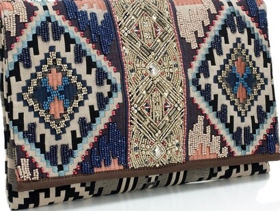 Pochette, Indigo