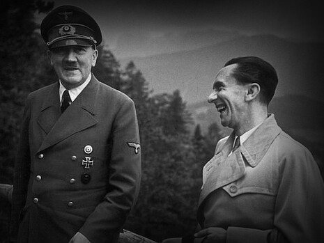 Adolf Hitler y Joseph Goebbels​​