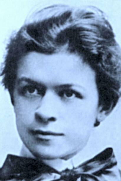 Se piensa que los conocimientos matemáticos de Marić fueron indispensables para que Einstein pudiera desarrollar sus teorías, ya que los años más creativos de Einstein fueron aquellos en los que compartió sus investigaciones con ella