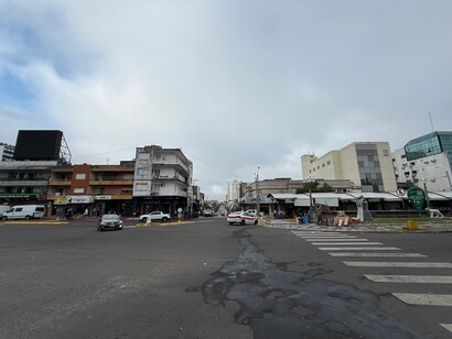 No checkpoints. No barriers. Just everyday life flowing across an invisible line ©Patricia Gomes