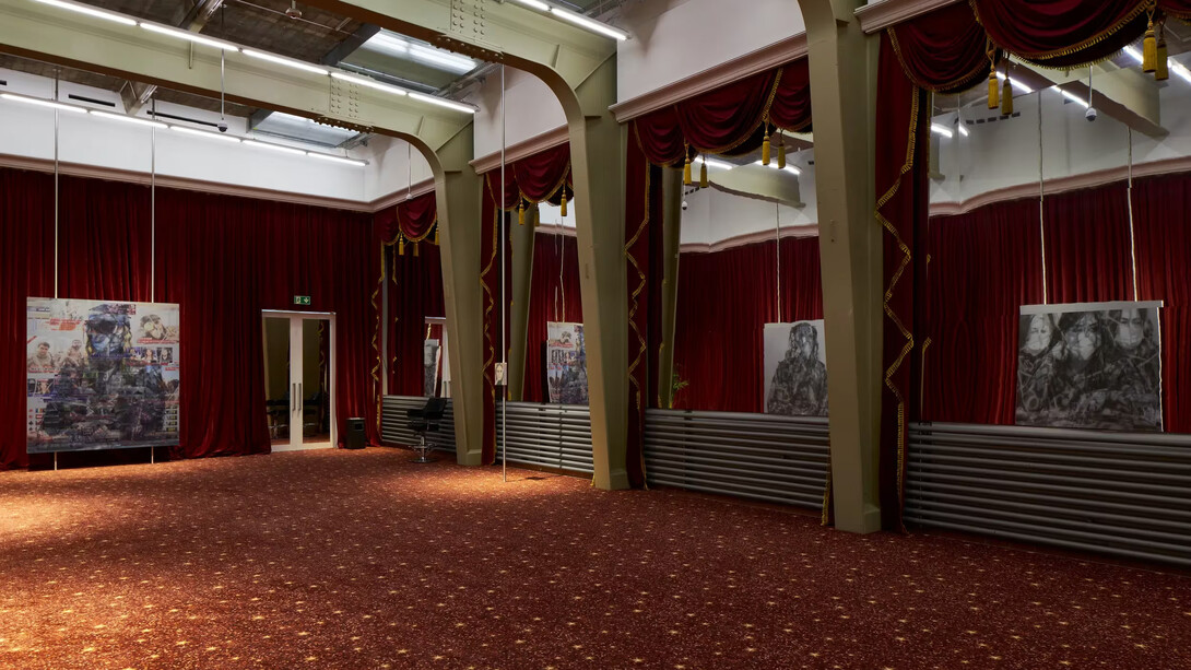 Avery Singer, War_overlays, exhibition view. Courtesy of Hauser & Wirth Gallery