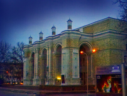 Museo en la ciudad de Navoi en Uzbekistán 