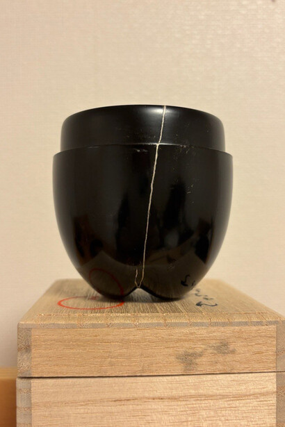 Yohko Toda, Tea containers, contingency, 2024. Avec l'aimable autorisation de la Galerie Jocelyn Wolff