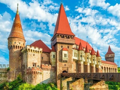 Castello dei Corvino, Romania