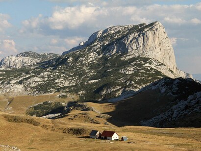 Montenegro. Vale no Parque Nacional de Durmitor