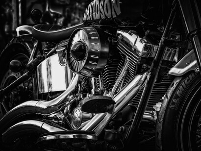 Acercamiento al motor de una motocicleta
