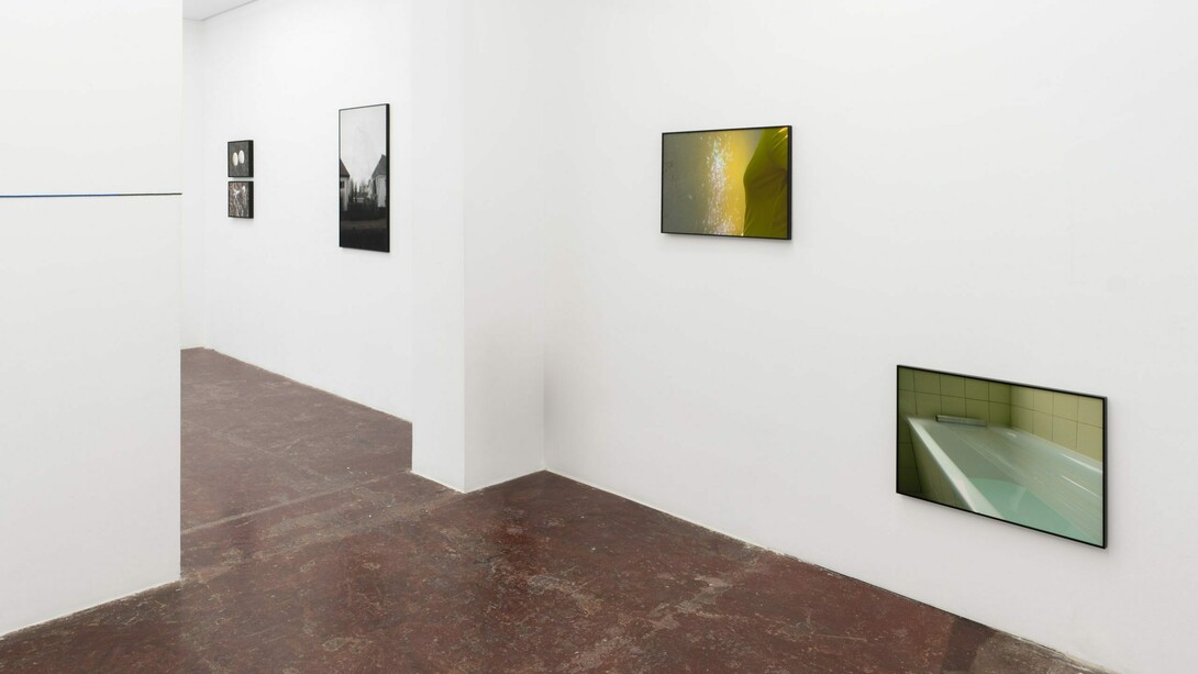 Daniela Libertad, Hay poder en lo pequeño, vista de exhibición. Cortesía de la Galería NF/Nieves Fernández