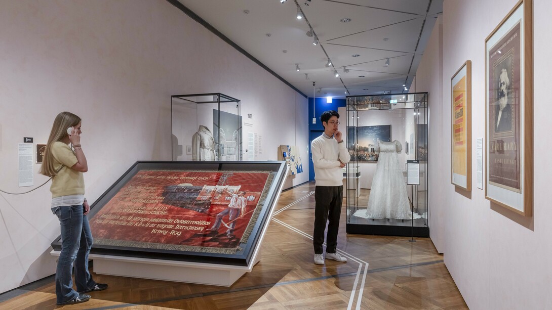 Objekte. Geschichte. Geschichten, ausstellungsansicht. Mit freundlicher genehmigung des Deutschen Historischen Museums