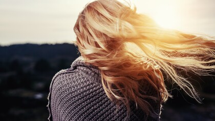 La soledad de la mujer ante la terrible realidad del acoso sexual en el lugar del trabajo
