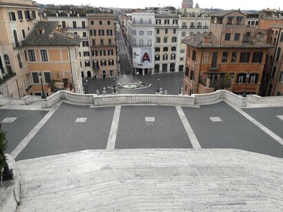 Via Condotti da Trinità dei Monti, foto Valeria Caldelli
