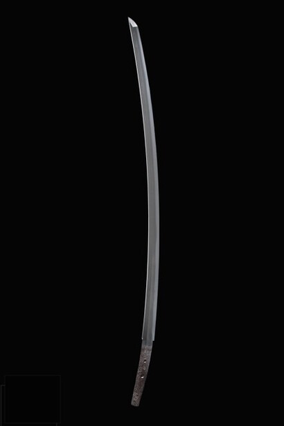 Nobuyoshi sword (Ryumon School), late Kamakura period © Japanese Sword Museum