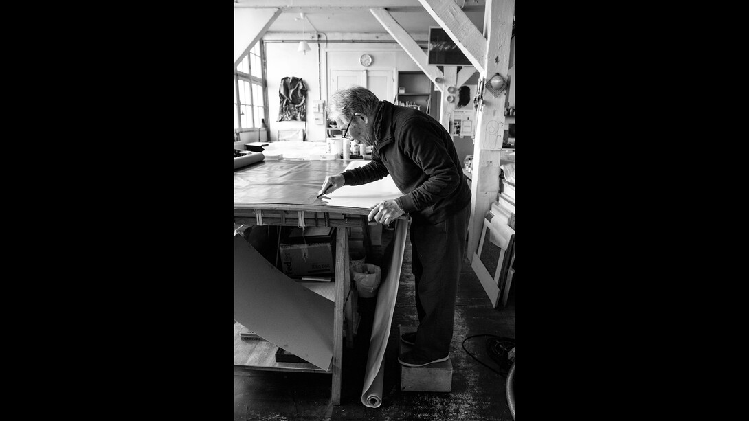 Takesada Matsutani in his studio. Paris, 27 January 2019 © Michel Lunardelli