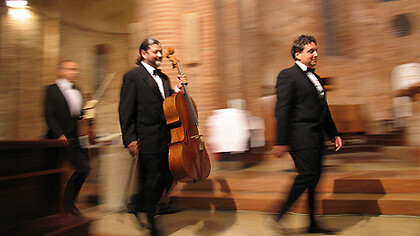 Il trio Voces Intimae, Riccardo Cecchetti – piano, Luigi de Filippi – violino, Sandro Meo – violoncello