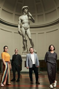 Cinque artisti australiani reinterpretano il David di Michelangelo come parte di un principale progetto artistico australiano