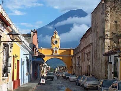 Trotamundos. Arco de Santa Catalina, Guatemala