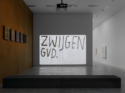 Peter Morrens, Oeeeeeeuuuuvvre, exhibition view. Courtesy of M Leuven