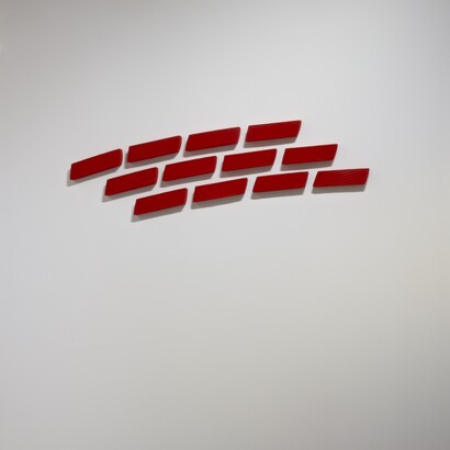 Pino Pinelli, Pittura R, 2004, tecnica mista, 12 elementi, 8,5 x 32 cm cad., Collezione Intesa Sanpaolo

