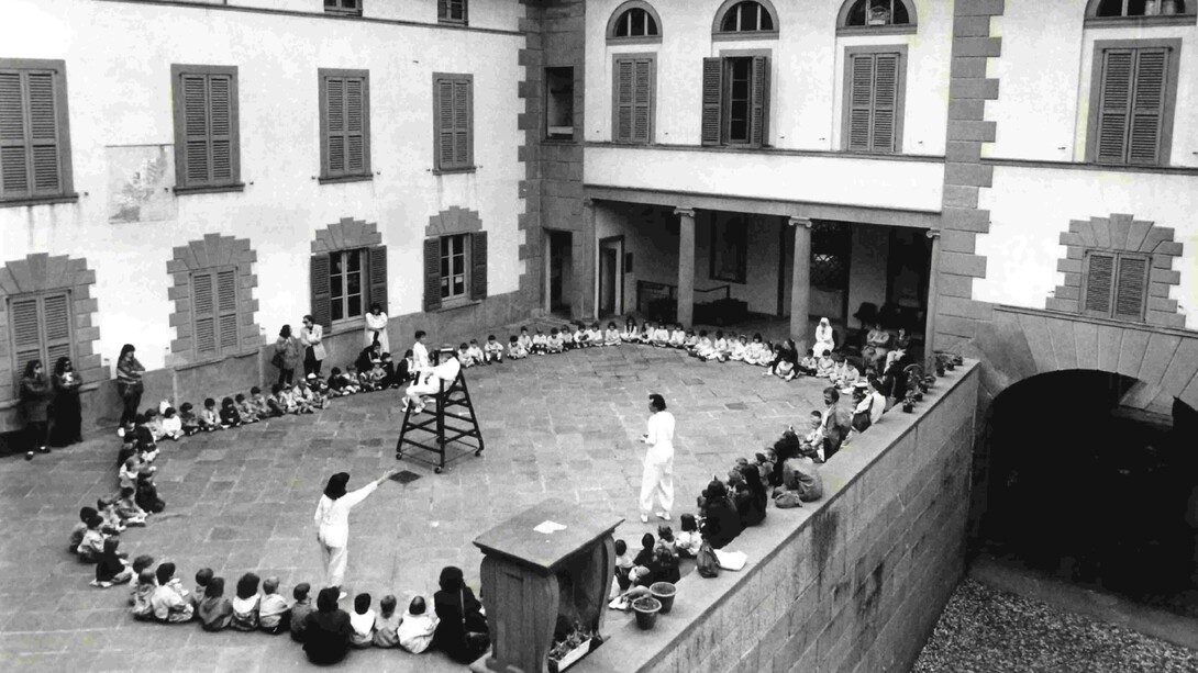 Cappuccetto bianco, 1989. Per gentile concessione del Teatro del Buratto