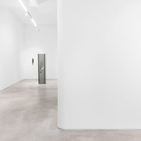 Belén Uriel, Wandering moths, exhibition view. Courtesy of Galeria Madragoa