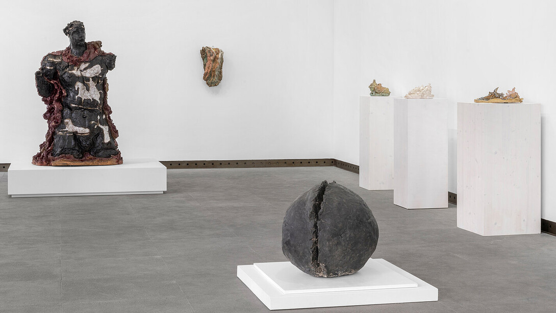 Lucio Fontana, exhibition view. Courtesy of Galerie Karsten Greve