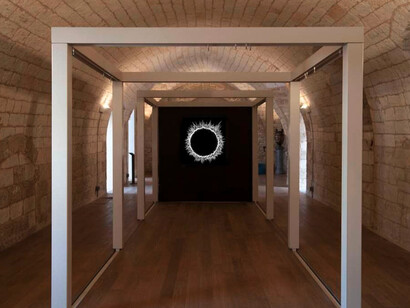 Giuliana Storino, Cicàdidi, 2021, site specific installation, immersive audio system, hologram,environmental dimensions. Museo Archeologico di Santa Scolastica, Bari ph © Rocco Debenedictis