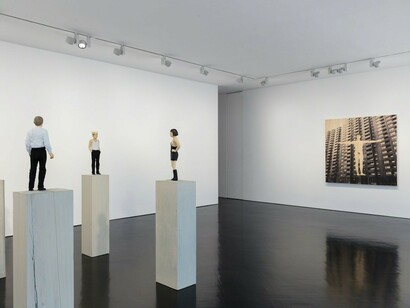 Stephan Balkenhol, Exhibition view. Courtesy of Stephen Friedman Gallery