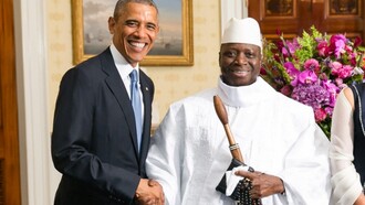 Barack Obama con Yahya Jameh, presidente de Gambia desde 1994