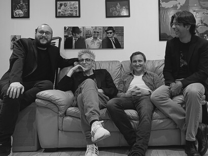 Il loro stile è una sfida ai generi: un equilibrio dinamico tra rigore tecnico e libertà espressiva