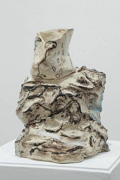 Jessica Jackson Hutchins, Leaf around Leaf, Perfecting, 2012, ceramic, 38 x 35 x 30cm, courtesy Timothy Taylor Gallery