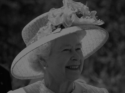 Queen Elizabeth enjoying the reception from her subjects