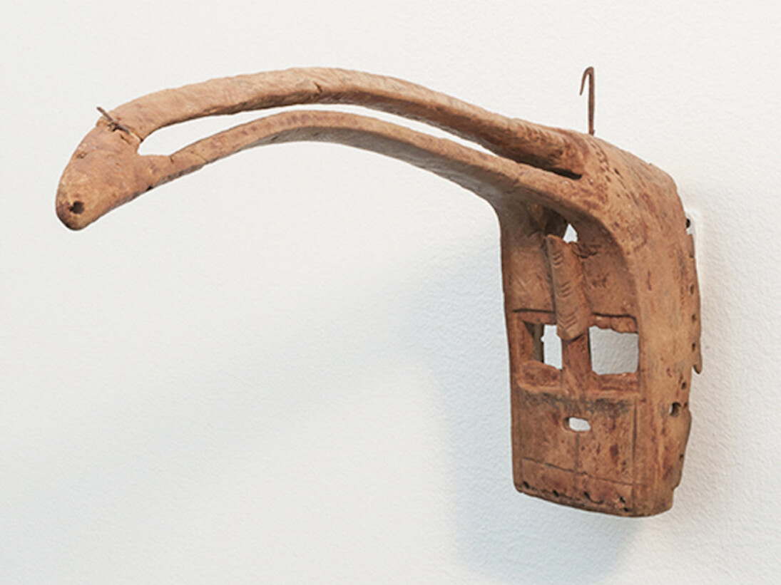 Dogon peoples, Mask, Hornbill Bird (Emina, Dyodyomini) with Hook (Gobo), late 19th-mid 20th century. Mali, Bandiagara Circle, possibly Banani, Wood, paint, and iron, 15 × 8 × 36 1/2 in. (38.1 × 20.3 × 92.7 cm). Photo: Paul Hester
