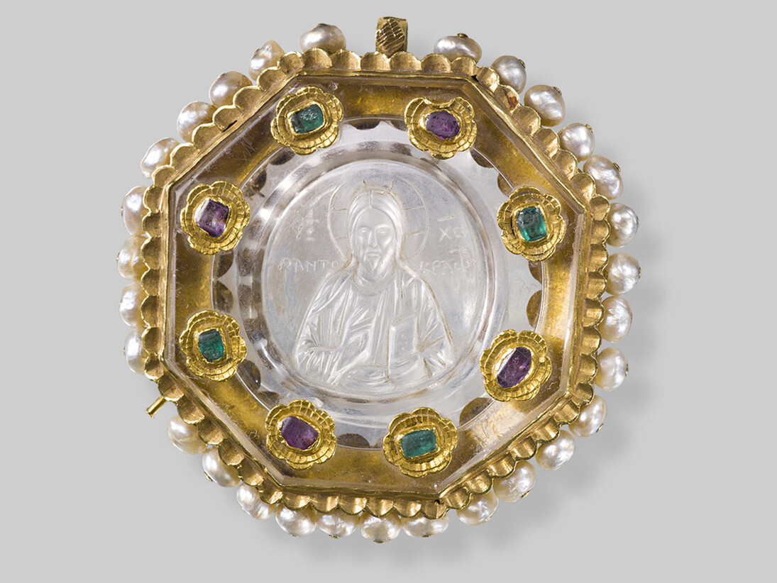 Pendant with Christ Pantokrator, rock crystal: 11th century, mount: 16th century. Byzantine, probably Constantinople. Benaki Museum, Athens.