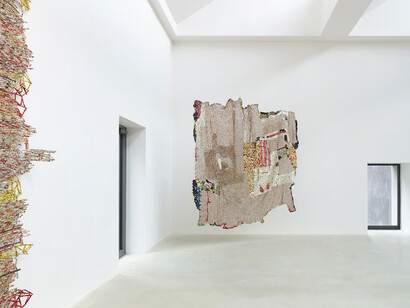 El Anatsui. Courtesy of Axel Vervoordt Gallery