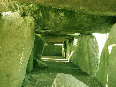 Dolmen de la Roche-aux-Fées à Essé (Ille-et-Vilaine, France),17 mars 2016