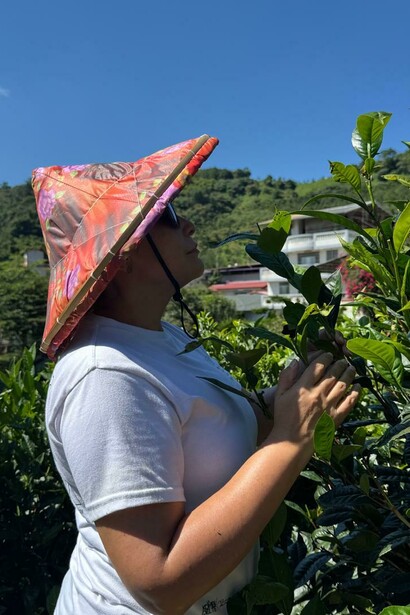 Miriam Gómez describe el té como una experiencia integral, donde la preparación y el servicio son considerados un arte