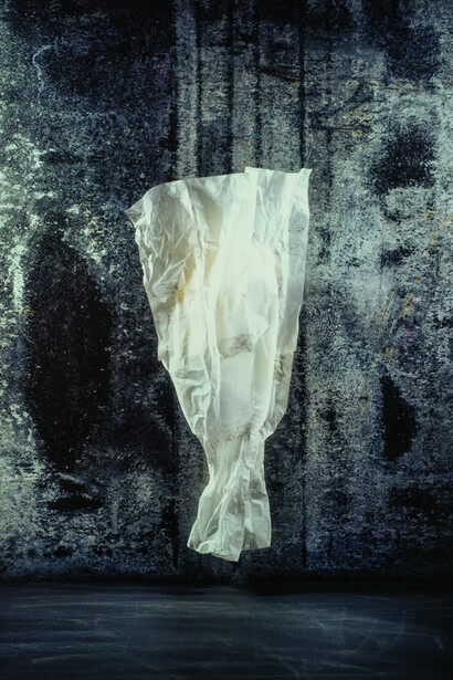 Esprit froissé IV, 1999 © Béatrice Helg