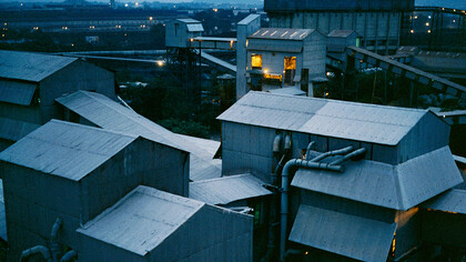 Blue Book 18 - Dalla serie “Blue Book”, 2008, C-print, 62 x 65 cm. Courtesy of the artist and Frith Street Gallery, London, © Dayanita Singh