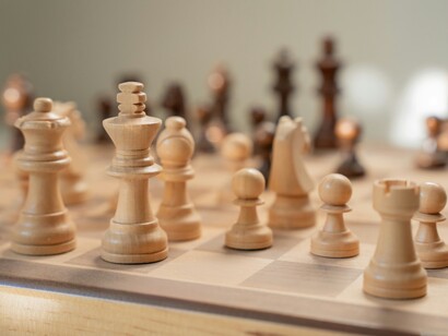 Con la JOMO capisci che la vera libertà è scegliere di vivere a modo tuo, senza farsi influenzare dalle aspettative degli altri