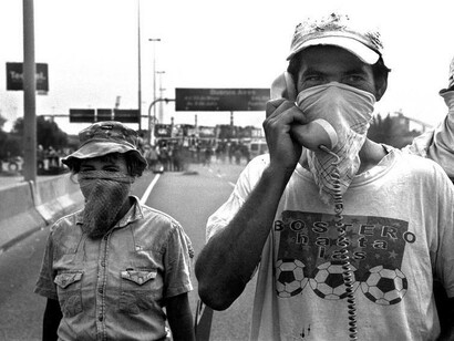 Cortes en la Autopista Buenos Aires-La Plata en el fatídico diciembre de 2001