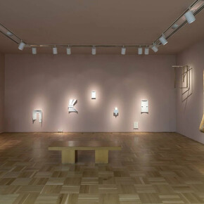 Various artists, Descending the staircase, exhibition view. Courtesy of MCA Chicago 