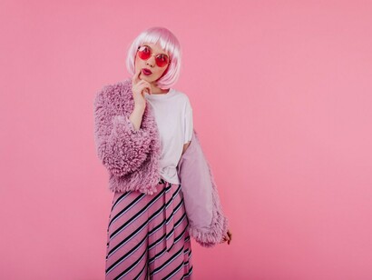  A través de la moda, buscan reconectar con una época percibida como más simple y menos digital