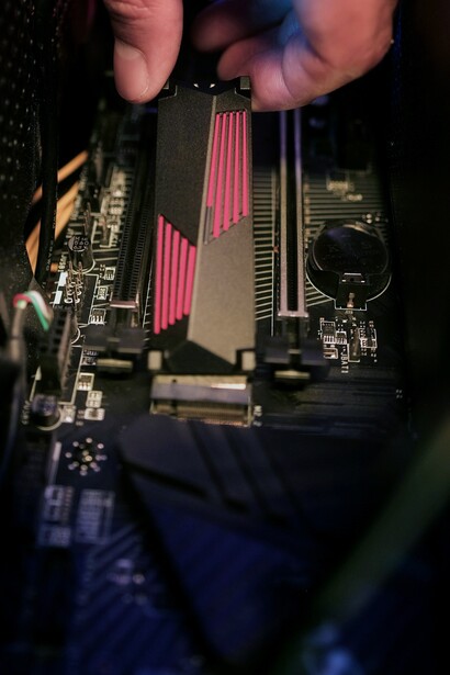 Non è anche anch’essa memoria del passato, benché macchinale, in grado di fornire un punto di vista sul mondo?