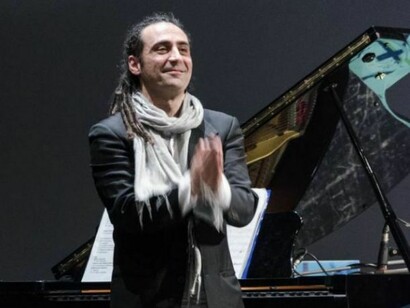 Antonio Fresa, acknowledging the crowd @ Alessandro Catocci