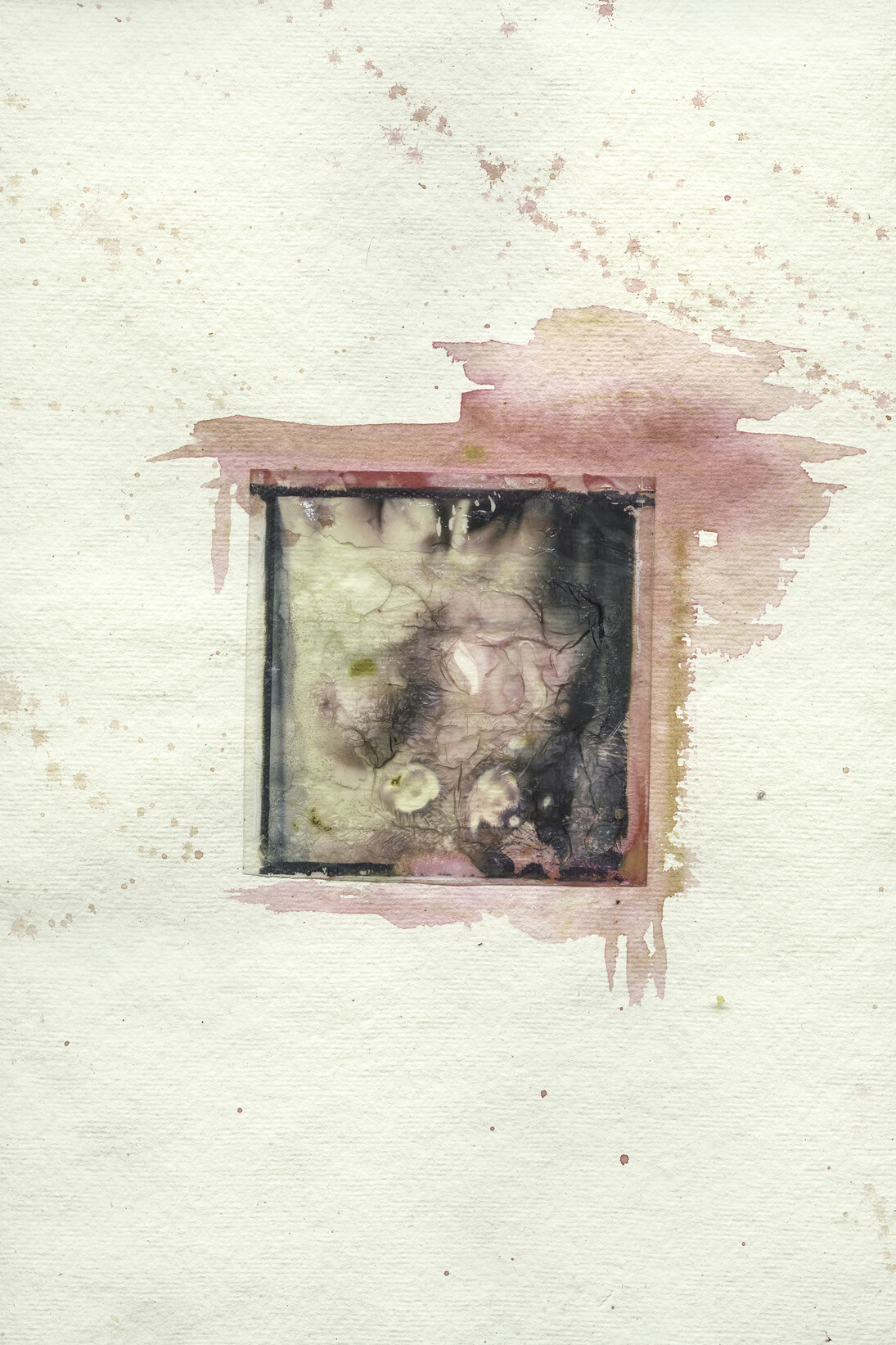 Margherita Chiarva, Untitled, Transfert TR 8, polaroid transfert on cotton, gauze fabric, mixed with tempera and ink, 50 x 40 cm © Margherita Chiarva