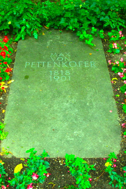 Tumba de Pettenkofer