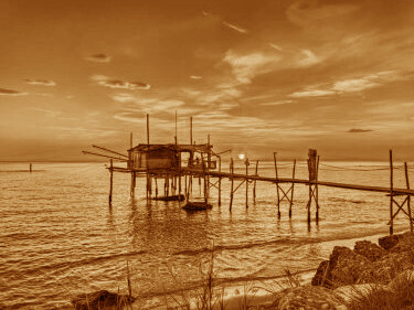 Trabocco. Il mare non è solo ciò che vediamo in superficie, il mare è soprattutto quello che c’è sotto