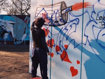 La teoria di Tönnies distingue tra Gemeinschaft e Gesellschaft, due modelli ideali che descrivono forme diverse di organizzazione delle relazioni sociali. Foto di Lorenzo Tavella
