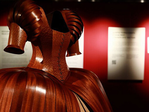 WOW-Fashion! Courtesy of Erarta Museum