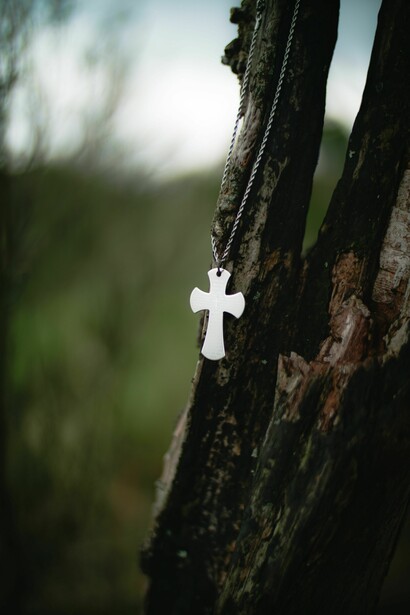 Un camino espiritual de entrega y confianza, donde la oración se convierte en un espacio para sanar heridas y encontrar nuevas respuestas